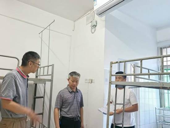 https://www.jju.edu.cn/__local/B/2B/3A/ABE3459405413C611365639C4A6_E6961288_AFC9.jpg