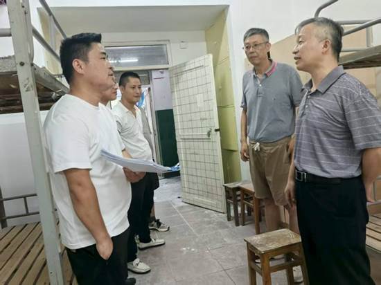 https://www.jju.edu.cn/__local/B/A7/5D/7990B54D914C081CA8EE94441B9_3177735B_E7E6.jpg