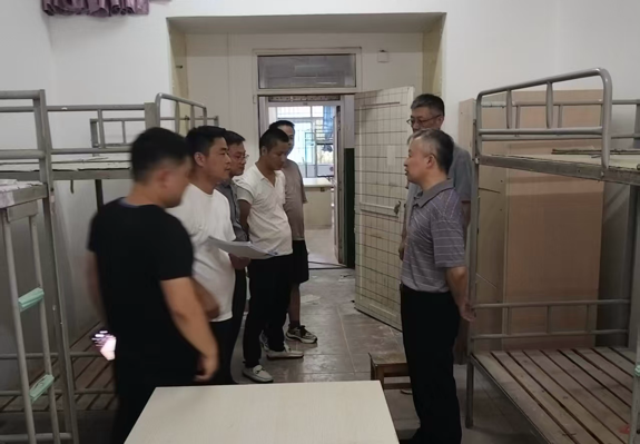 https://www.jju.edu.cn/__local/5/B7/25/35DC06F1D4377A5E87CBB68614E_B09025B6_64E4B.png