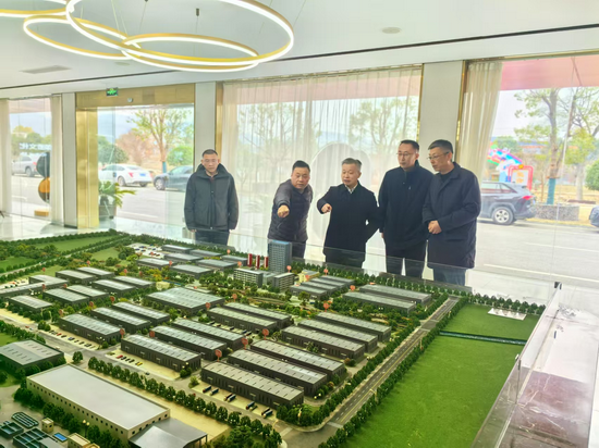 https://www.jju.edu.cn/__local/B/AF/B4/076E1E6CB1447125F3D10F01968_D878CC7C_5F352.png