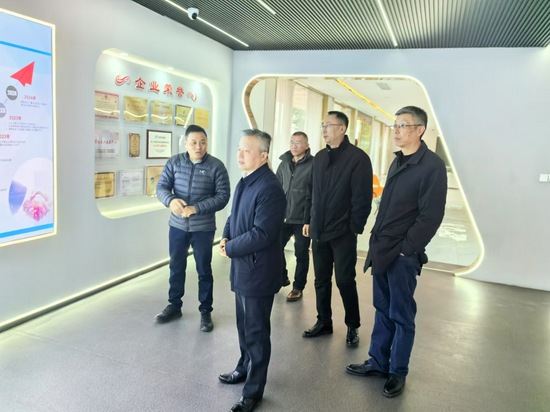 https://www.jju.edu.cn/__local/D/50/74/6D0FFB99FBE259FE75BF0D1F973_381519C9_4E958.png